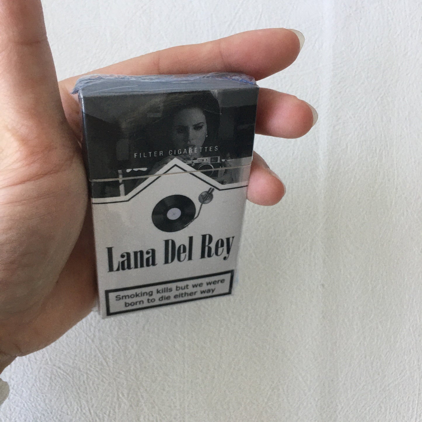 Lana Del Rey Lipstick Set With Lana Del Rey Poster Cigarette Box Personalized Christmas Gifts,